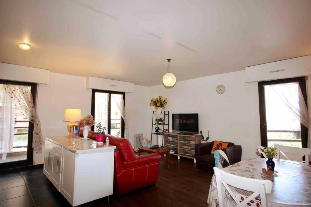 T3 - 62m2 - Parking Prive - Metro *